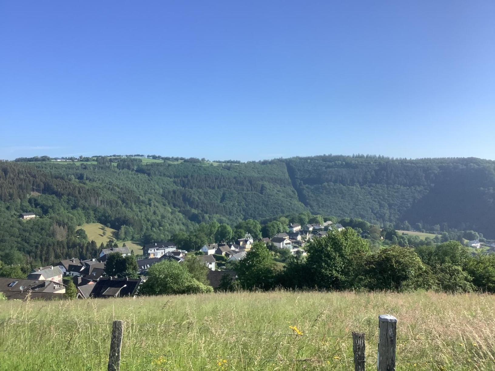 Berg Blick Eifler Bauernhaus Modern Restauriert Simmerath Exterior foto
